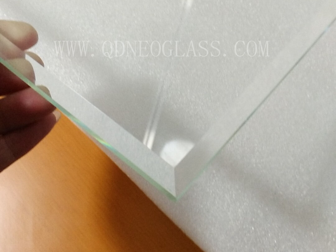 Low Iron Tempered Glass-AS/NZS 2208: 1996, CE, ISO 9002