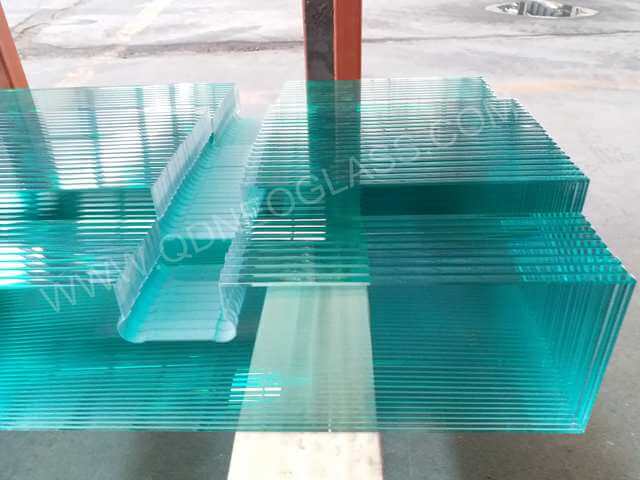 Tempered Bathroom Partition Glass-AS/NZS 2208: 1996, CE, ISO 9002