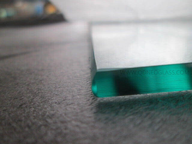 Pencile Edge Glass 